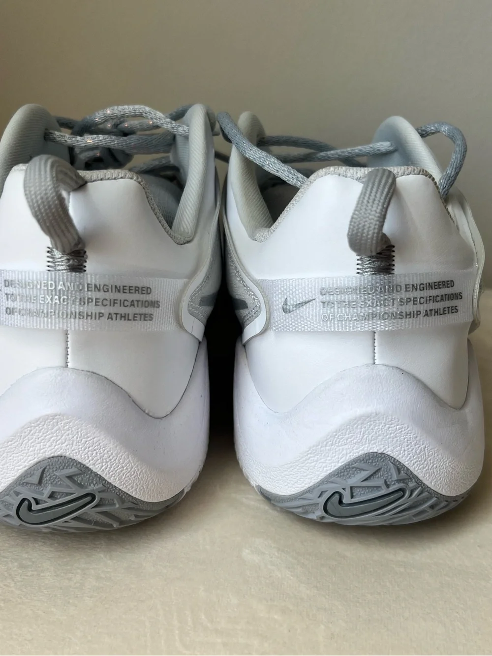 NIKE HyperAce 3 Unisex Volleyball Shoes Size 12.5 NWOT